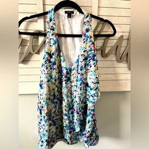 Very adorable top Ann Taylor